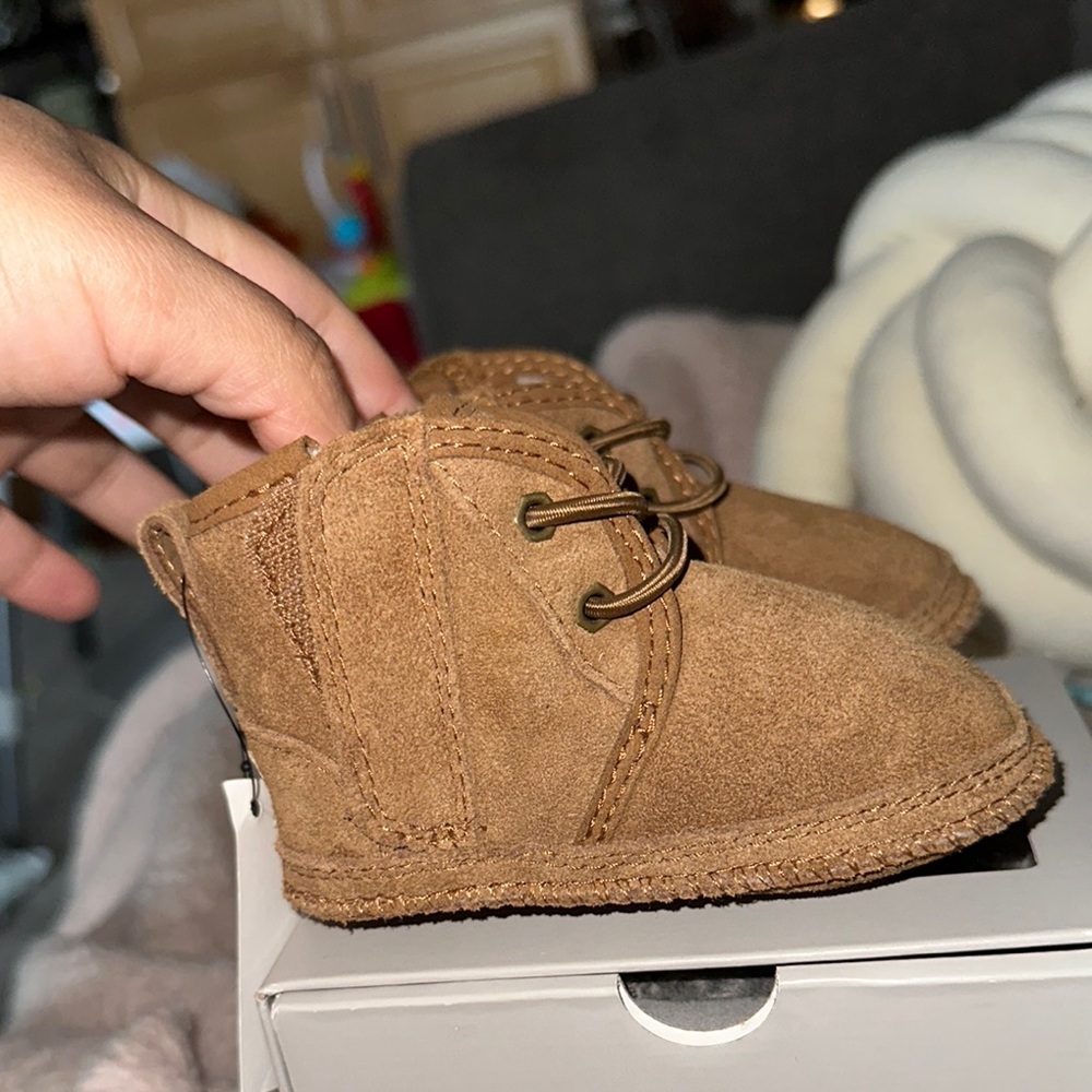 Brown ugg Suede infant  Boots